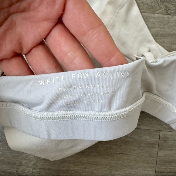 White fox active set - Picture 4 of 4